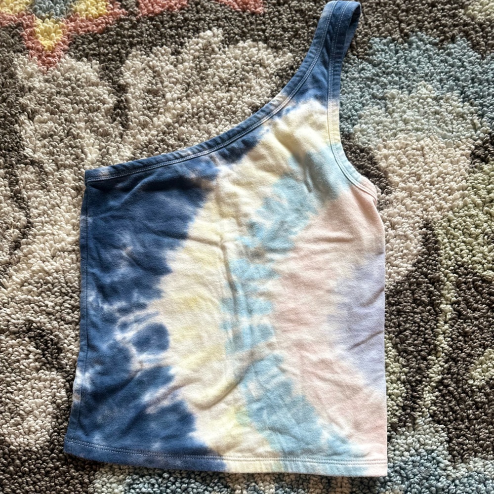 American Eagle one shoulder tie dye shirt. Size XS.
